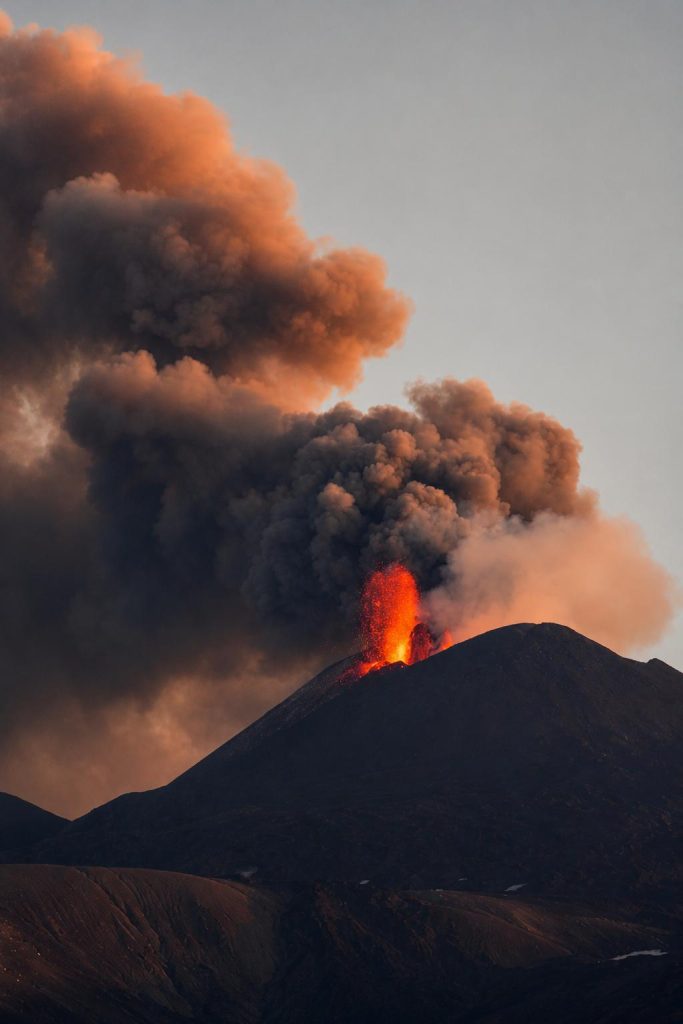 Eruzione vulcanica sull'Etna